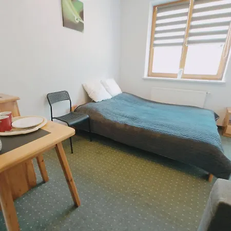 Apartment Avanti - Zakatek I Z Lazienkami Kuchnia Parking Krynica Zdroj